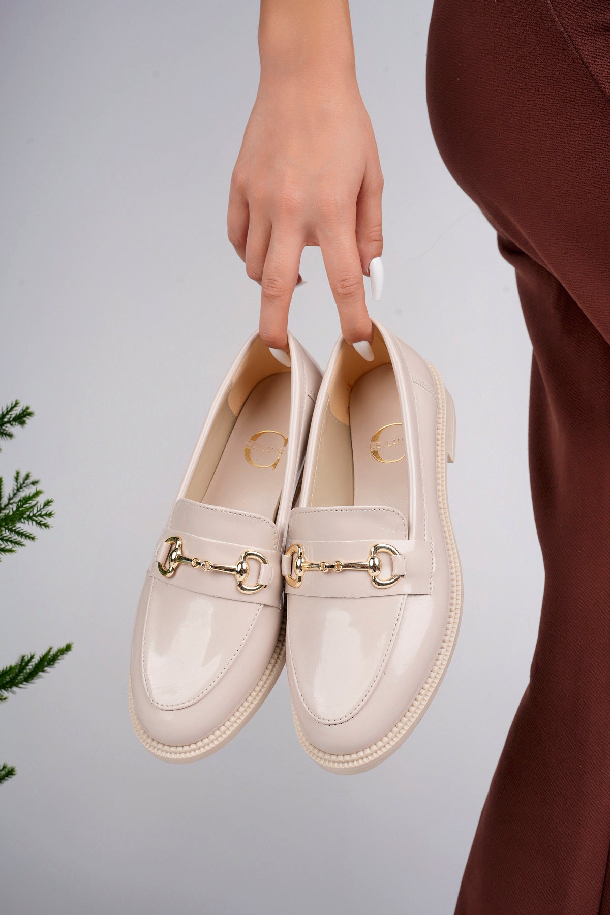 Muggo SUSSIE Guaranteed Metal Buckled Women Loafer Casual Shoes