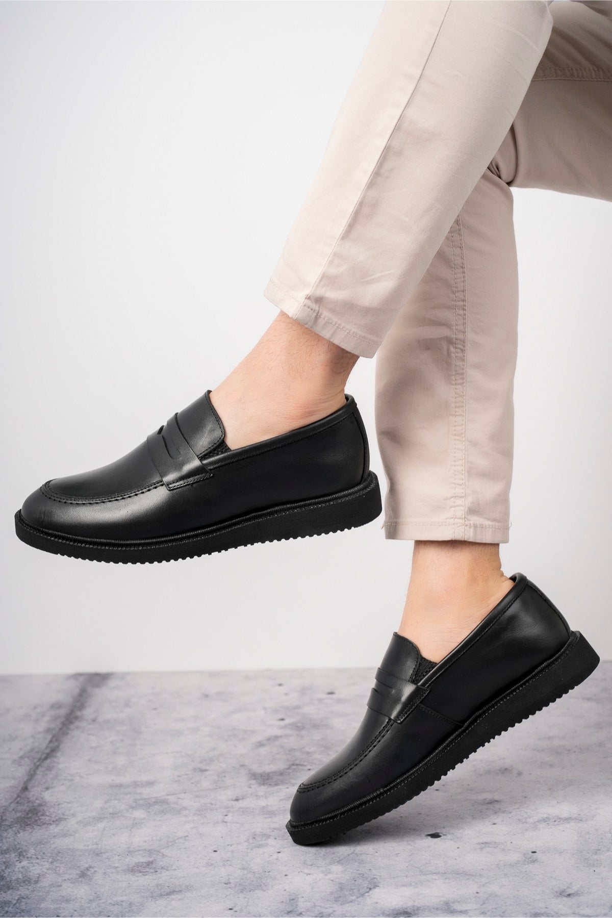 Muggo Jones Guaranteed Men Casual Classic Genuine Leather Casual  Comfortable Orthopedic Shoes