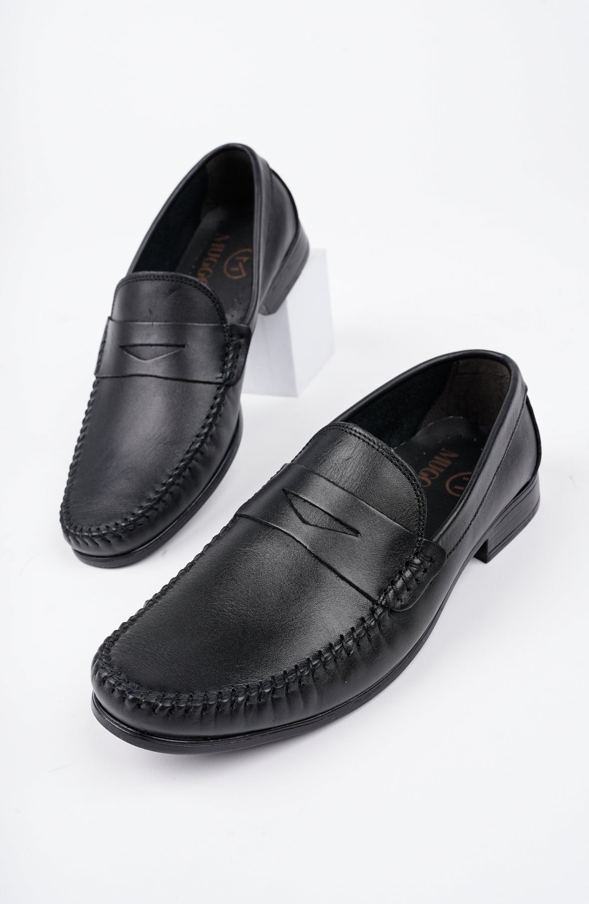 Muggo ENZO Guaranteed Classic Genuine Leather Casual Men Shoes