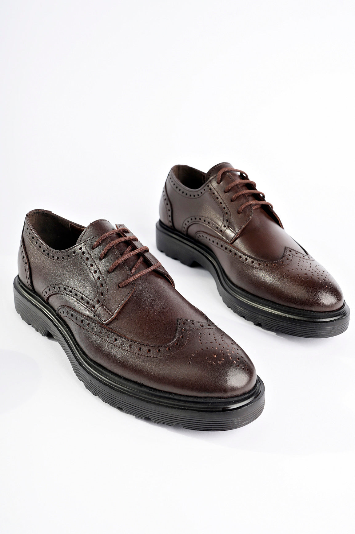 Muggo ANDRE Guaranteed Classic Genuine Leather Laced Orthopedic Men Casual Shoes