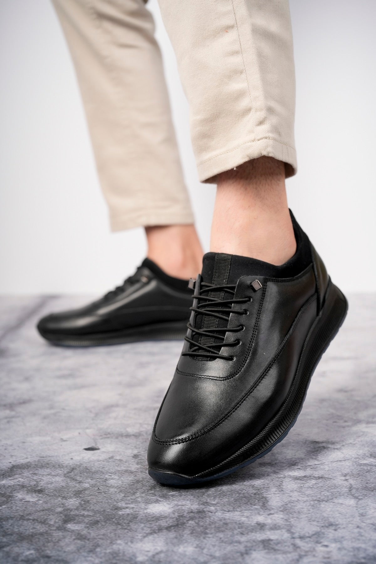 Muggo Fire Guaranteed Men Casual Classic Genuine Leather Casual  Comfortable Orthopedic Shoes