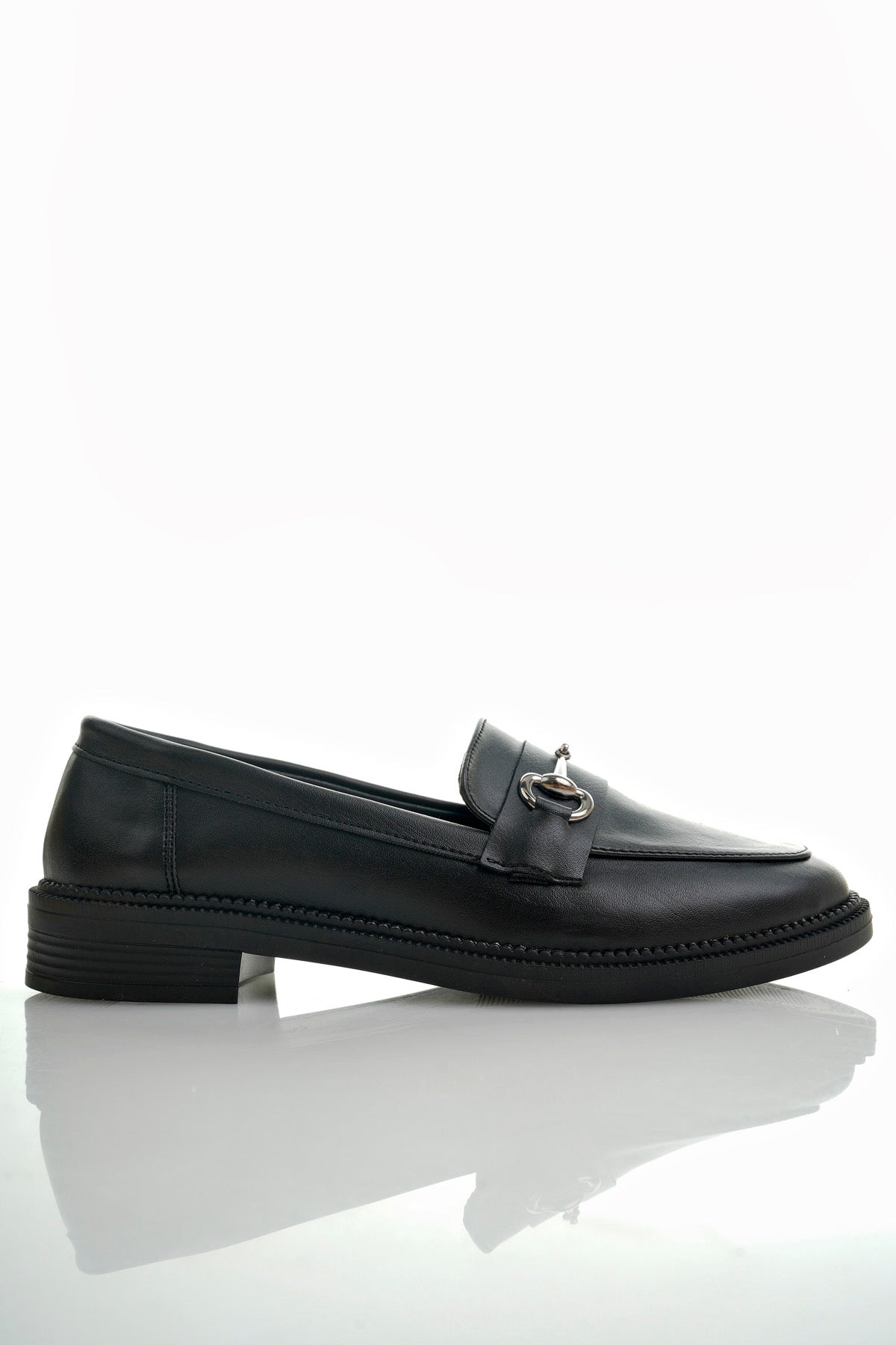 Muggo SUSSIE Guaranteed Metal Buckled Women Loafer Casual Shoes