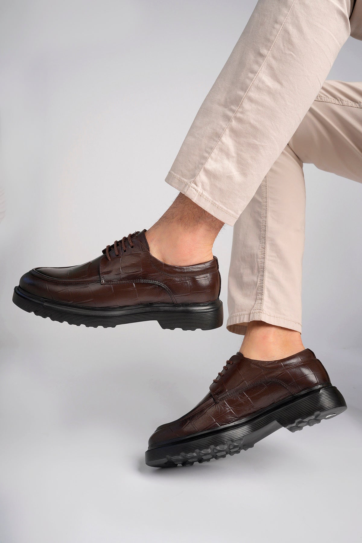 Muggo NORMAN Guaranteed Casual Classic Genuine Leather Casual  Comfortable Orthopedic Thick Sole Men Shoes