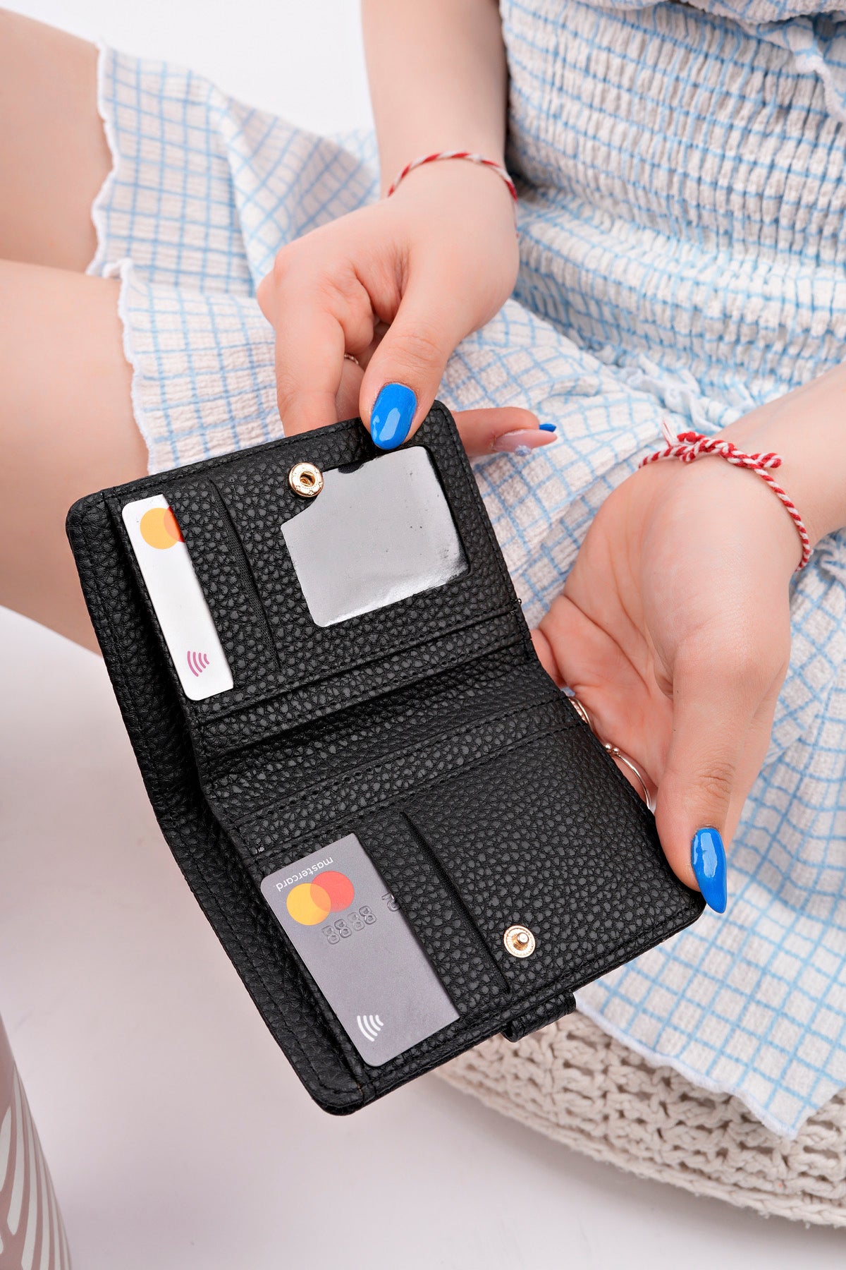 Muggo ARYA Women’s Zipper Wallet with Coin, Cash & Card Compartments