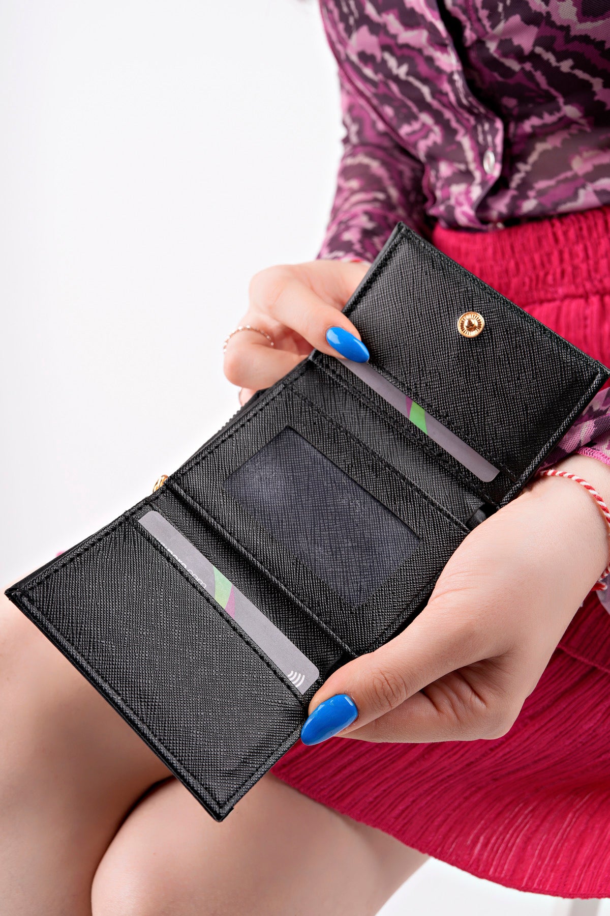 Muggo LITTLE Women’s Wallet with Zippered Coin & Bill Compartment