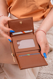 Muggo LITTLE Women’s Wallet with Zippered Coin & Bill Compartment