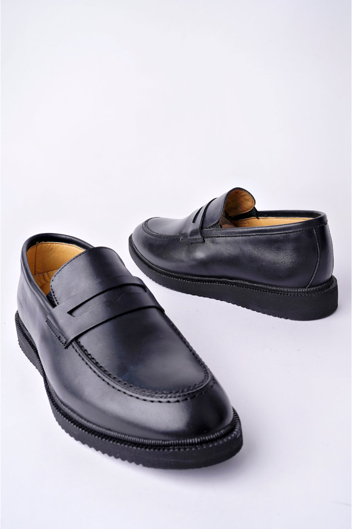 Muggo Jones Guaranteed Men Casual Classic Genuine Leather Casual  Comfortable Orthopedic Shoes