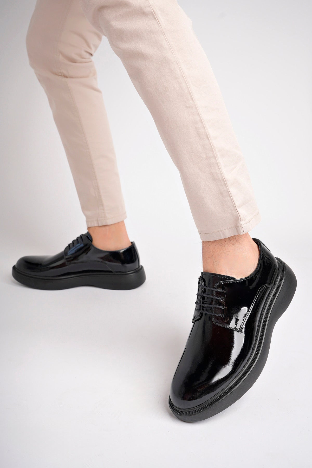 Muggo SMITH Guaranteed Casual Classic Genuine Leather Casual  Comfortable Orthopedic Thick Sole Men Shoes