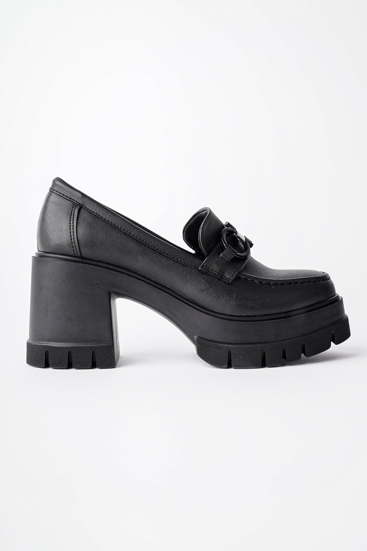 Muggo VALENCIA Guaranteed Women Thick Heeled Round-Toed Metal Buckled Loafer Casual Shoes