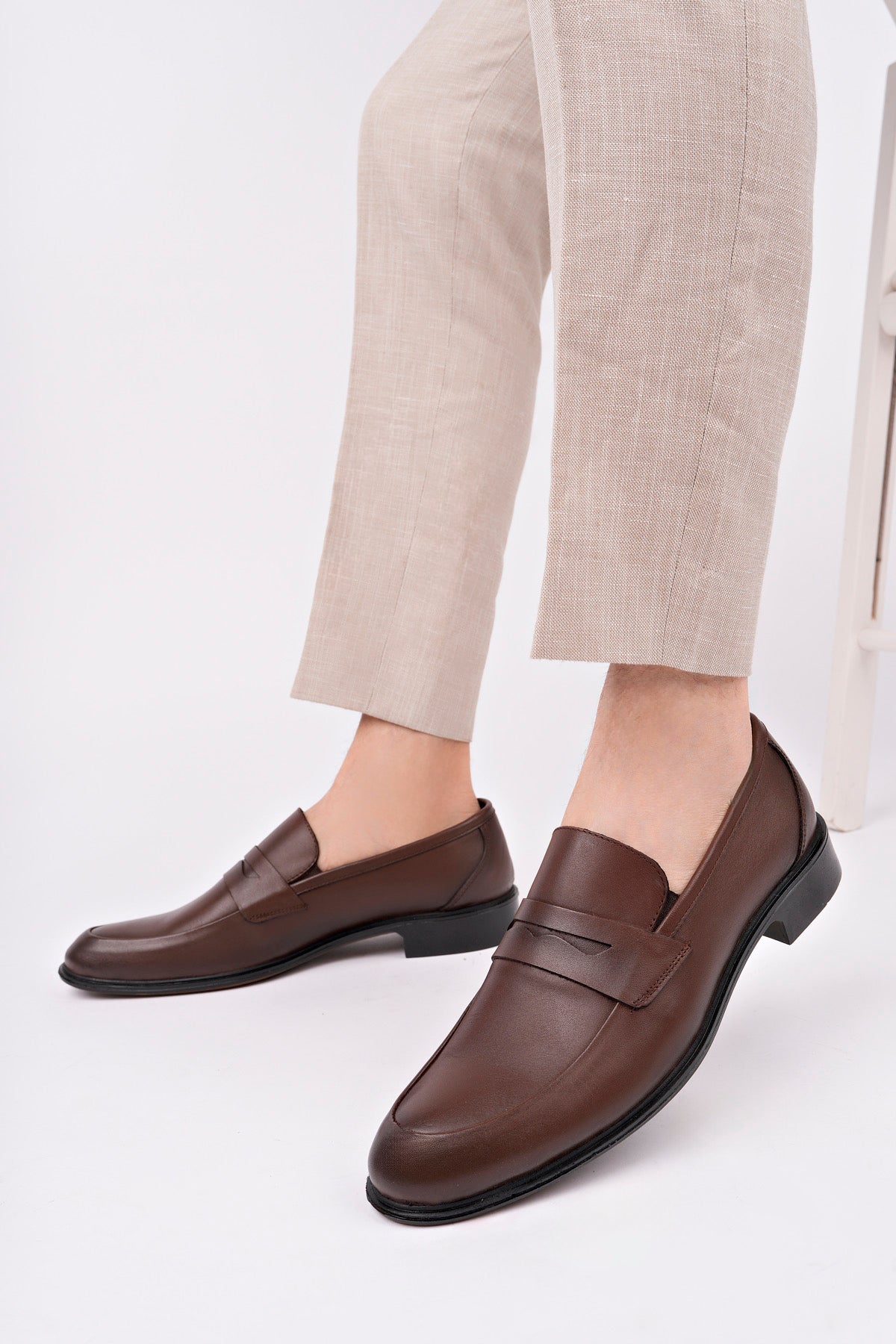 Muggo H040  Genuine Leather Classic Men Shoes