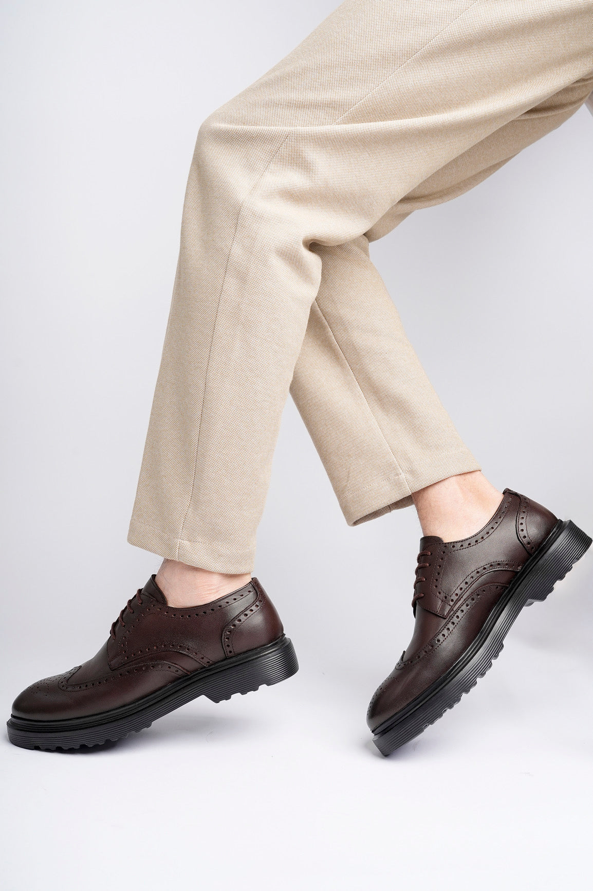 Muggo ANDRE Guaranteed Classic Genuine Leather Laced Orthopedic Men Casual Shoes