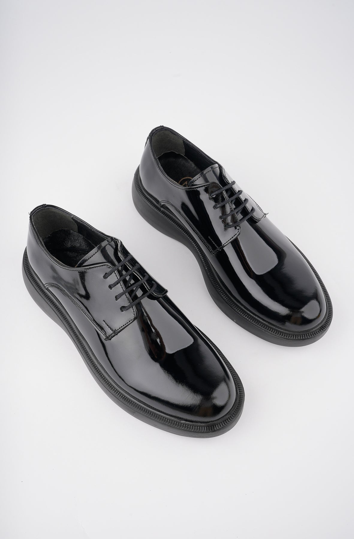 Muggo SMITH Guaranteed Casual Classic Genuine Leather Casual  Comfortable Orthopedic Thick Sole Men Shoes