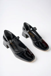Muggo MARY Guaranteed Square-Toed Women Short Heeled Shoes