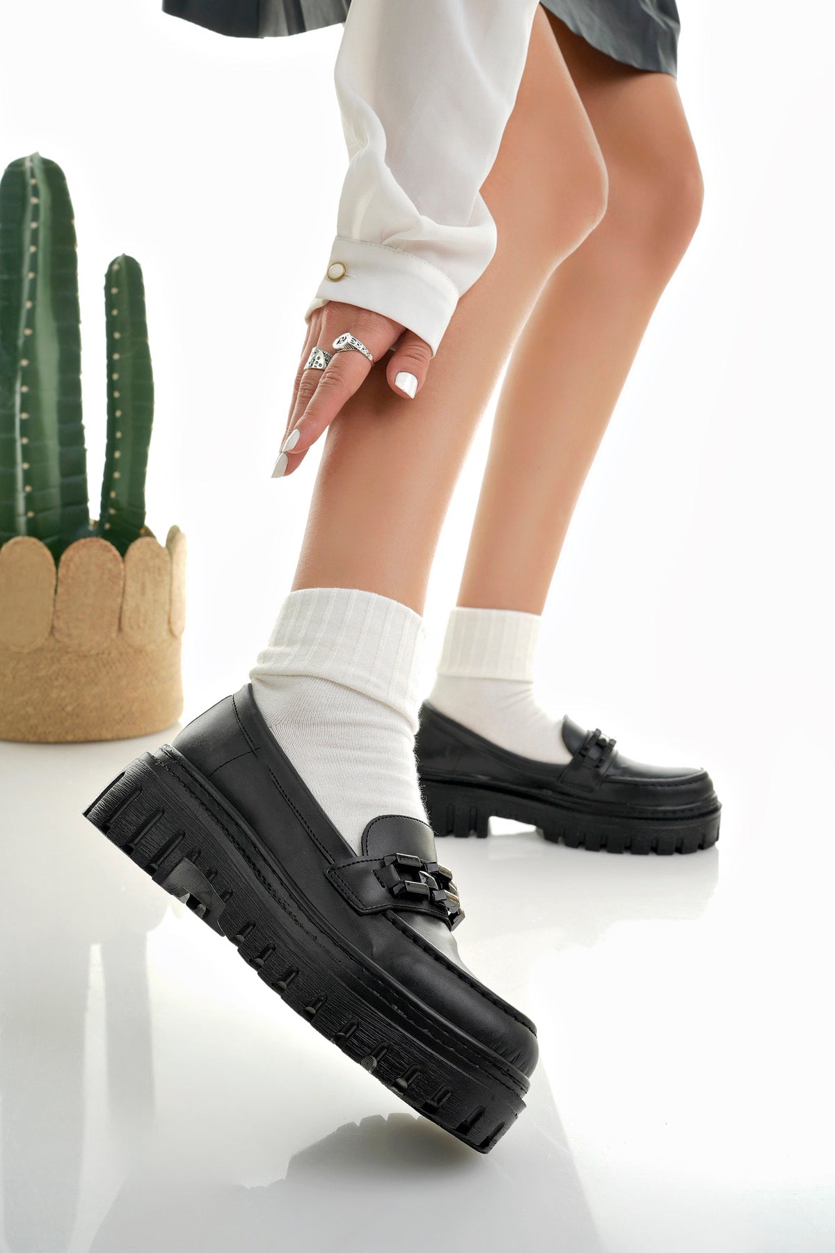 Muggo SAMANTHA Guaranteed Women Loafer Thick Sole Buckled Casual Moccasin Shoes
