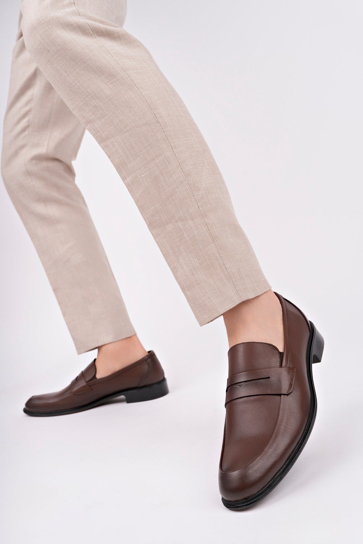 Muggo H040  Genuine Leather Classic Men Shoes