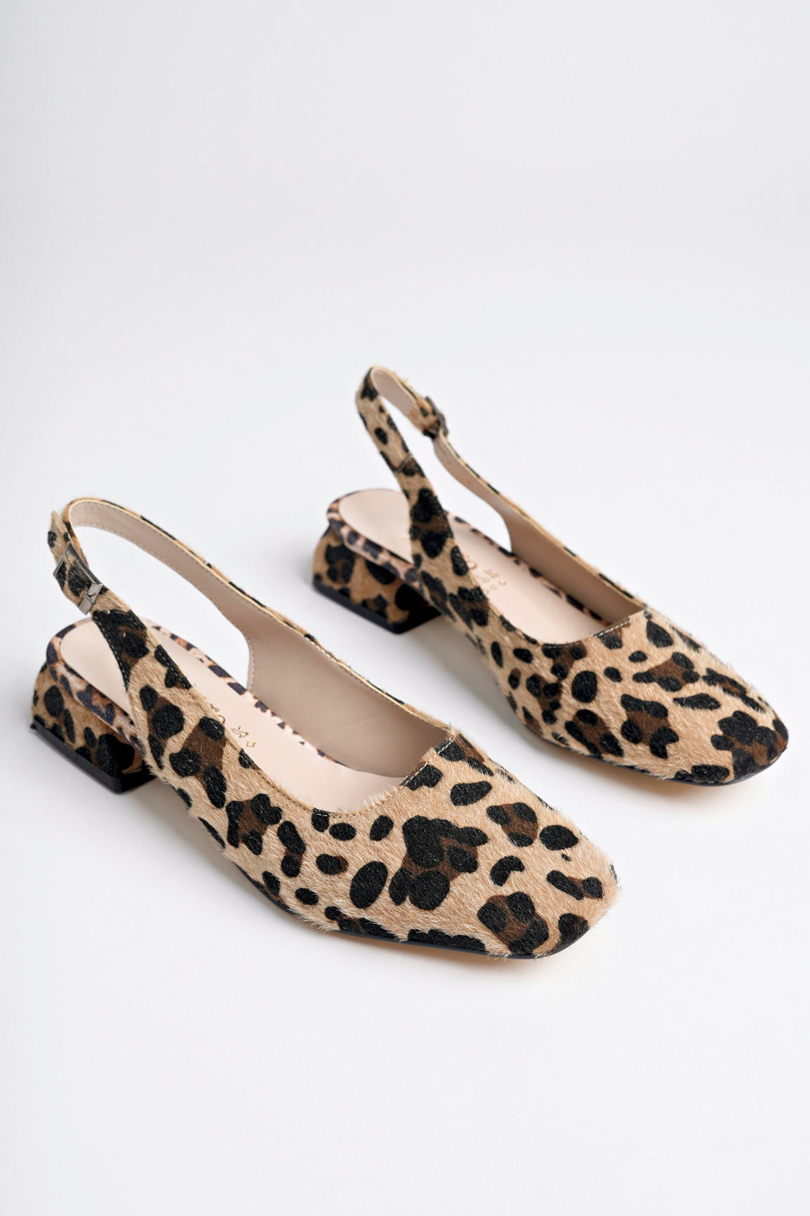 Muggo LOIS Guaranteed Backless Square-Toed Women Short Heeled Shoes